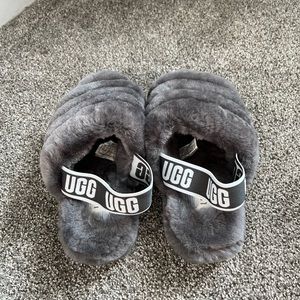 UGG slippers! Size 6